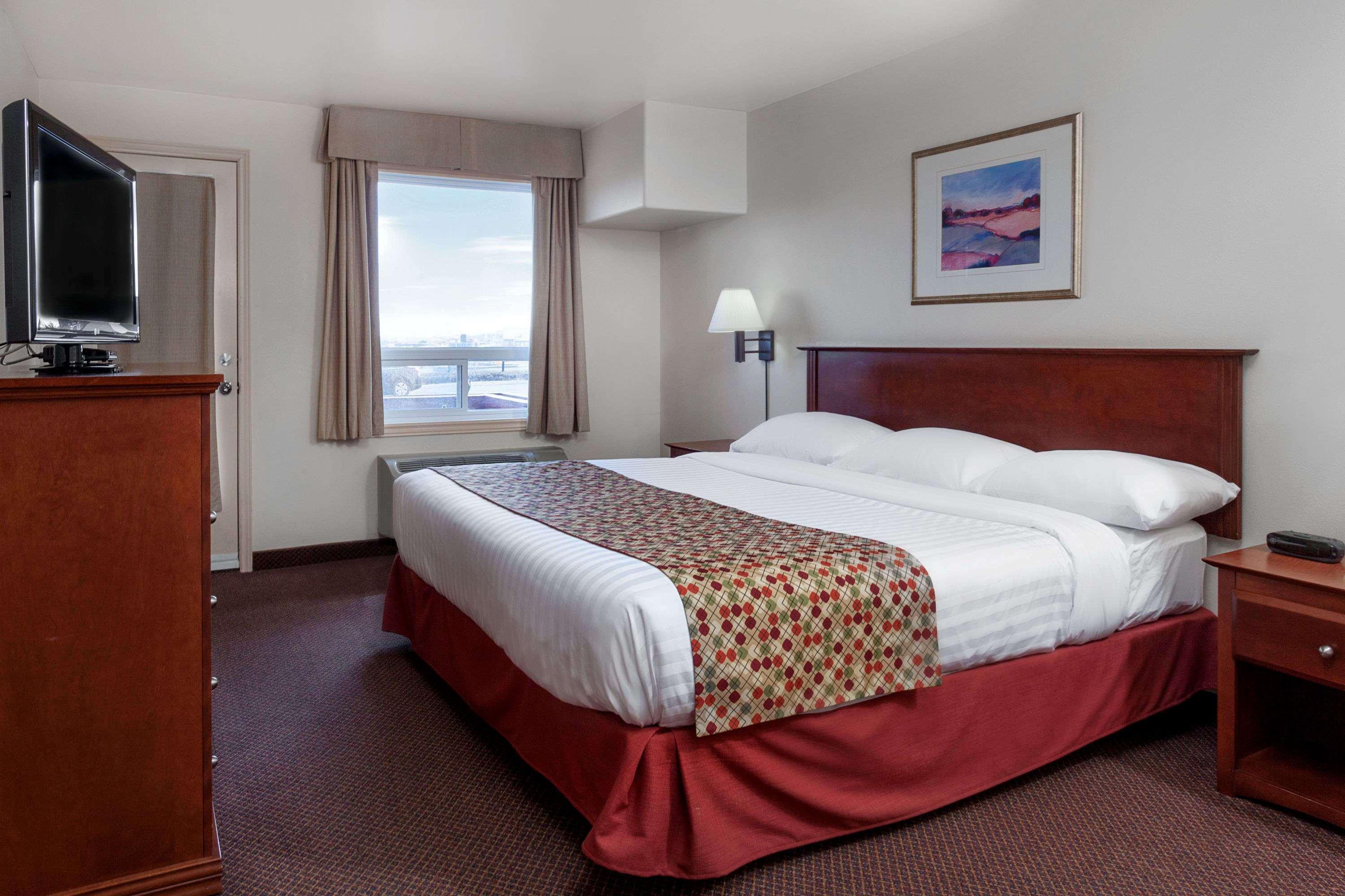Super 8 By Wyndham Caraquet Hotel Exterior photo