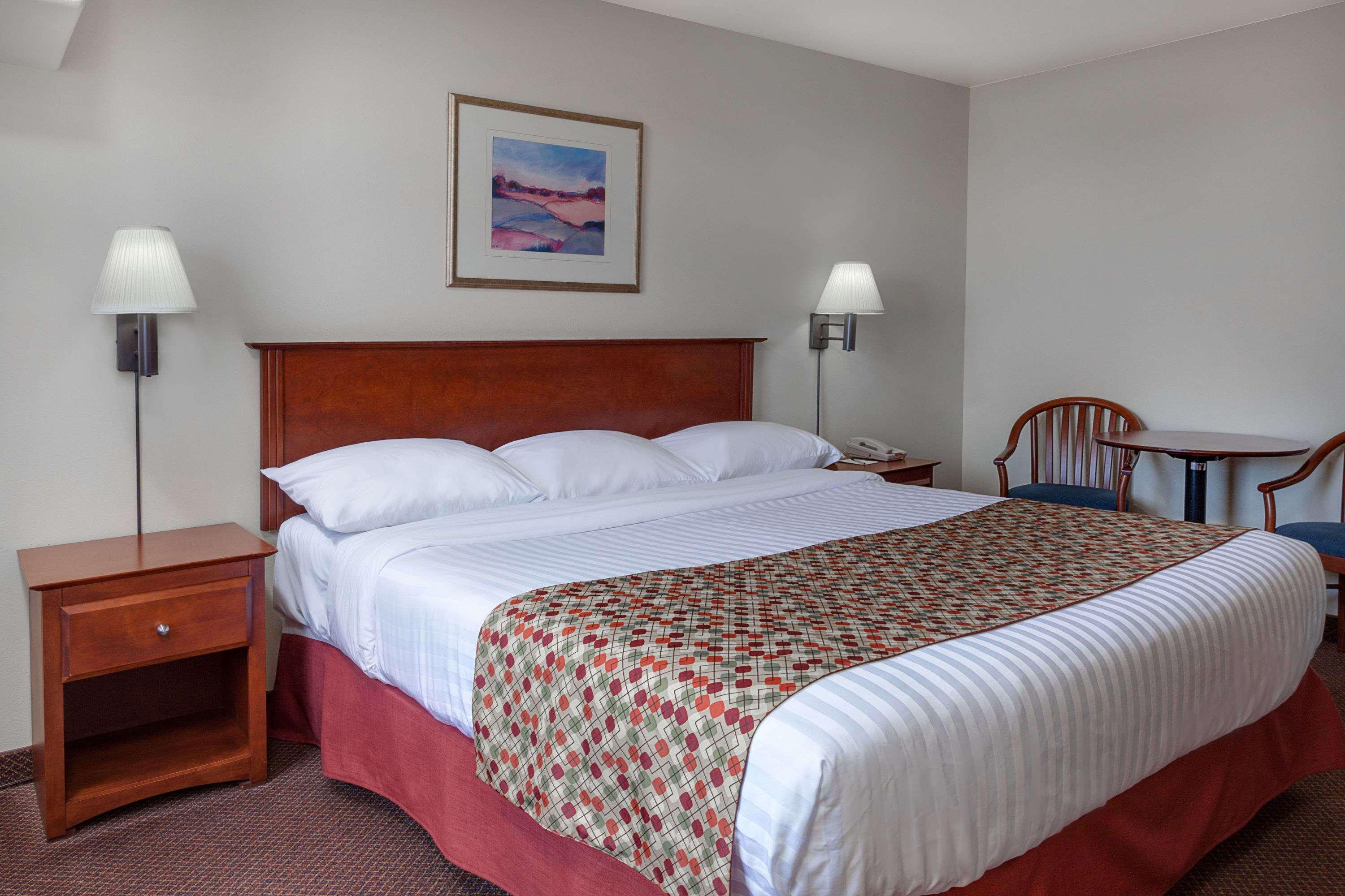 Super 8 By Wyndham Caraquet Hotel Exterior photo